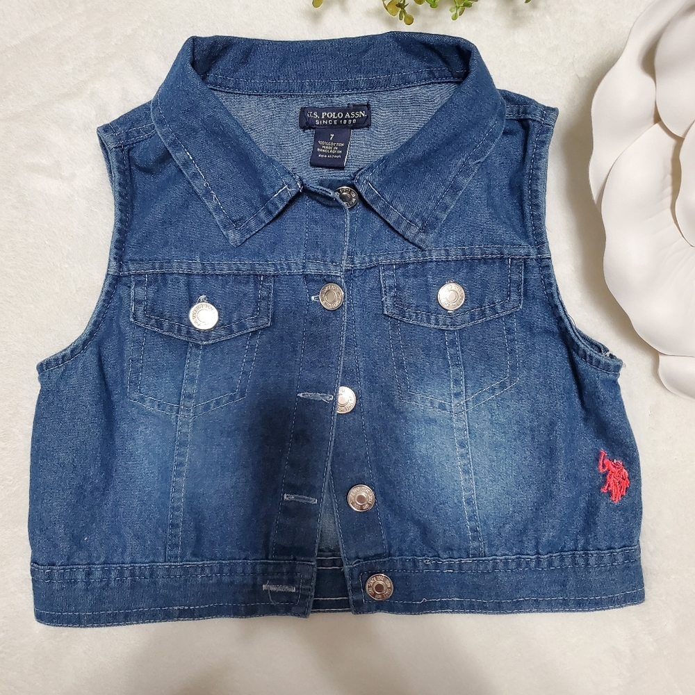 U.S. Polo Assn. Vest (Girls 7)